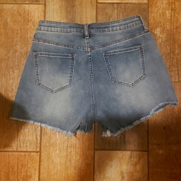 Shorts - Picture 2 of 2